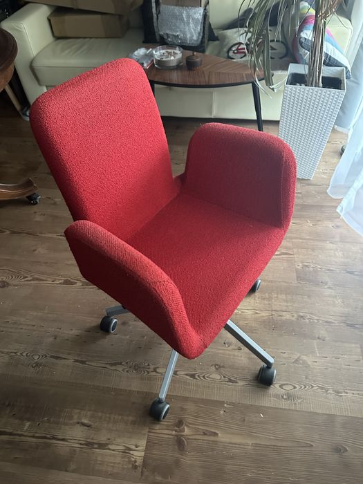 IKEA Patrik krzesło obrotowe na kółkach czerwone fotel biurowy krzesło konferencyjne