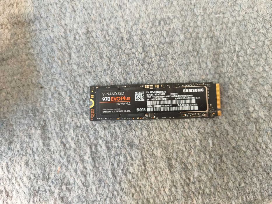 Disco SSD Samsung 970 EVO Plus 500GB. Perfeito estado.