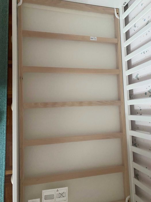 BERÇO IKEA BRANCO, para bébe e criança, com gavetão