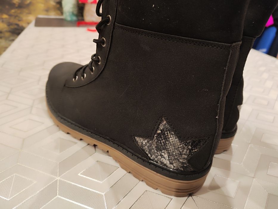 Sprzedam buty zimowe damskie nr 44