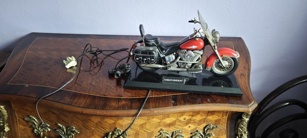 Telefon, PRL, Harley Davidson, sprawny