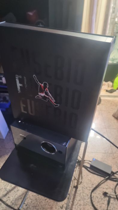 Camisola do eusebio  com caixa e tudo .