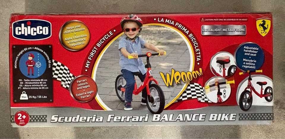 Bicicleta de equilíbrio - Chicco / Ferrari