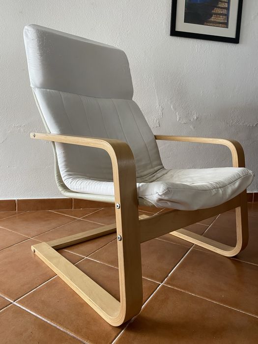Poltrona IKEA, estrutura em madeira
