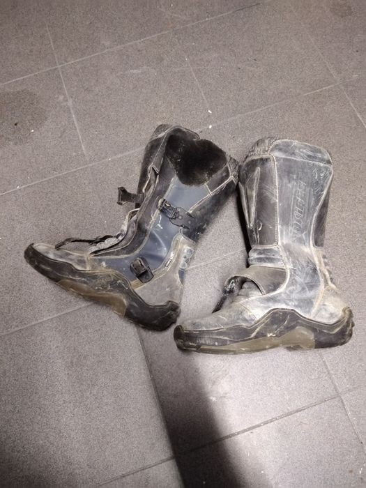 Botas de cross impecáveis