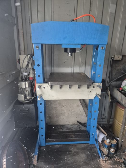 Prasa 50t solidna mocne łoże