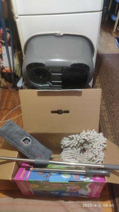 швабра Гривна Петровна с автоматическим отжимом и системой полоскания