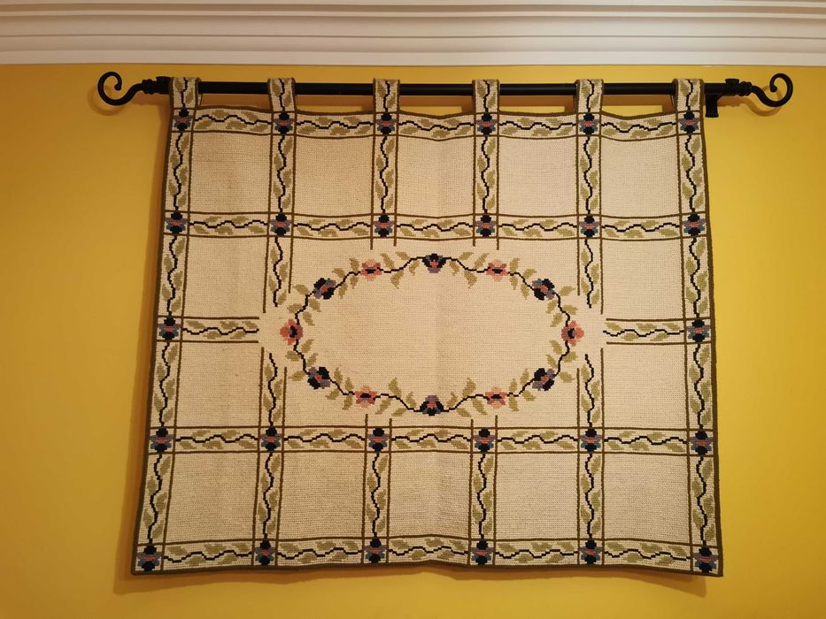 Tapeçaria de arraiolos - 1.30 x 1.10 m