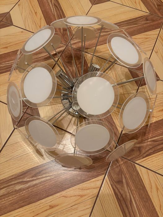 Lampa sufitowa nowoczesna – klosz dekoracyjny