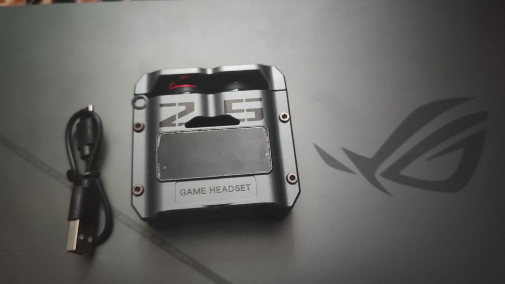 Игровые наушники