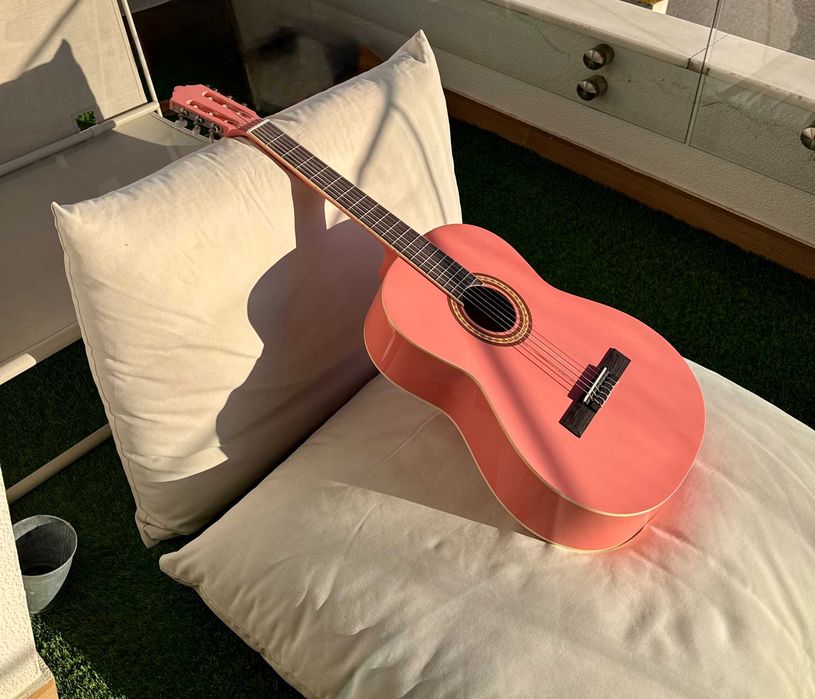 Violão acústico rosa para venda!