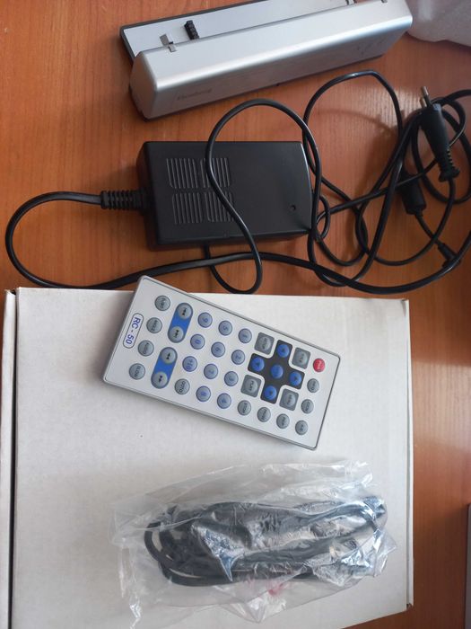 Компактний DVD плеєр Elenberg LD-720 (ДЕФЕКТ)