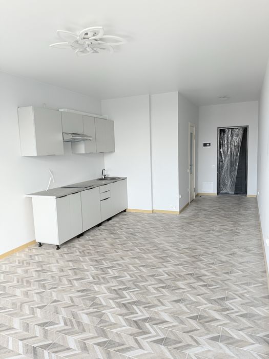 Світло єПродажа 1 комнатной квартиры, Голосеевский район,Ракетная 24,