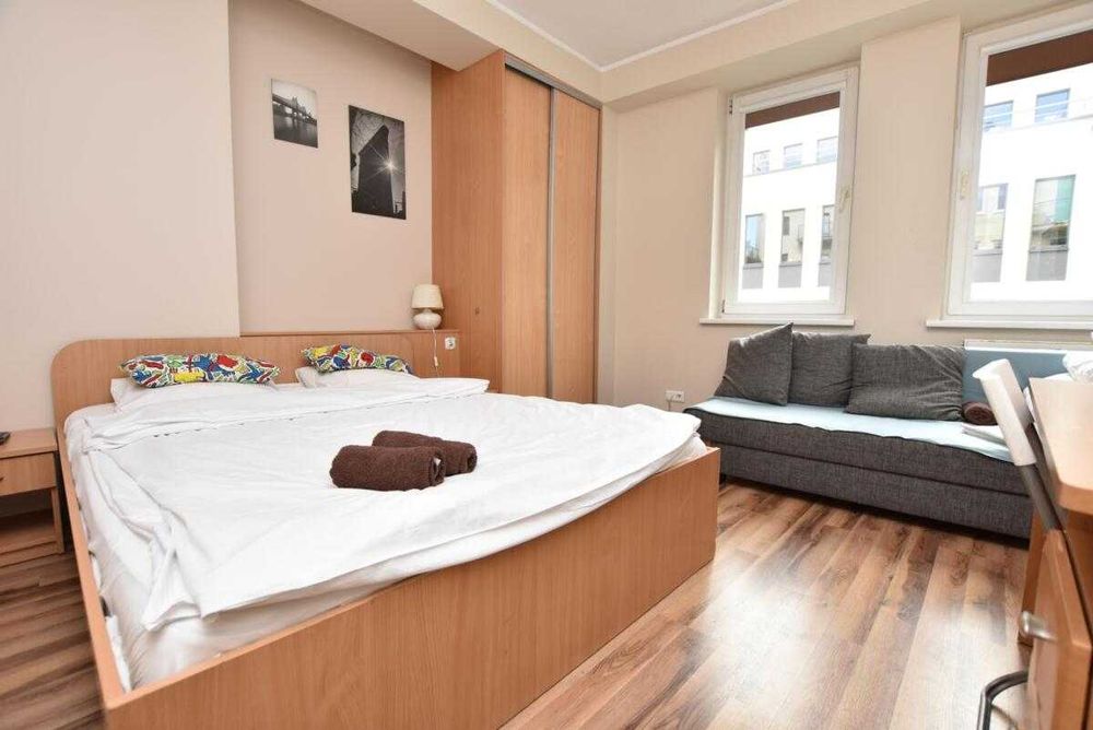 DUKESHOSTEL.pl Wrocław 2 min. od Rynku - mamy wolne, prywatne pokoje i apartamenty z łazienkami, wystawiamy faktury VAT.