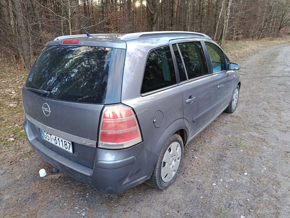 Opel Zafira B 1,9 CDTi 150 KM, 7 os.