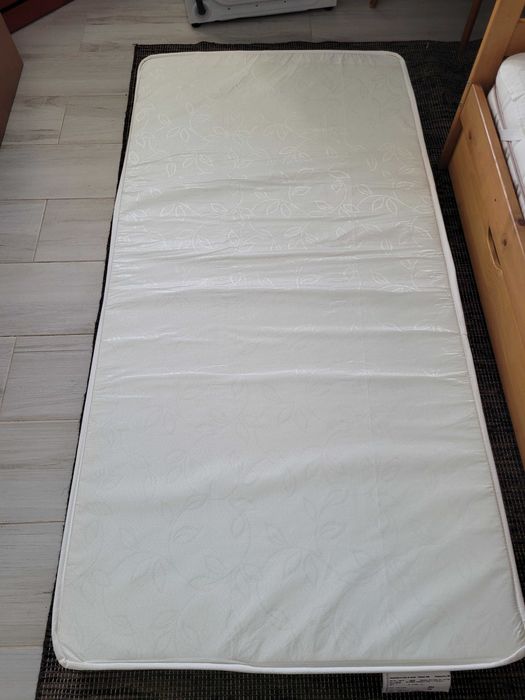 Colchão de Solteiro 180x90cm - como novo