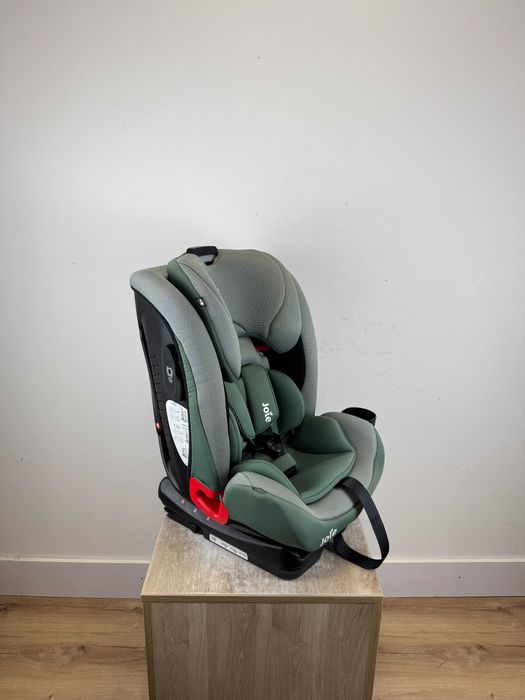 Fotelik samochodowy Joie Bold R 9-36kg