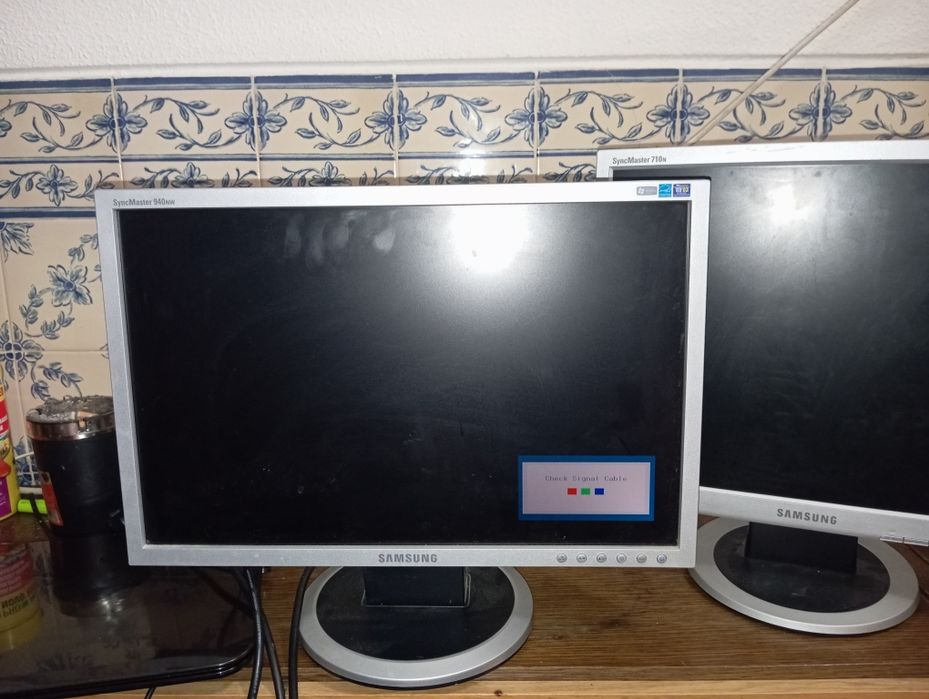 Monitor de computador Samsung de 19 polegadas