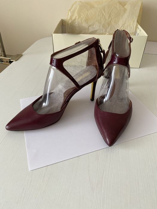 Bordowe skorzane szpilki Ralph Lauren 38