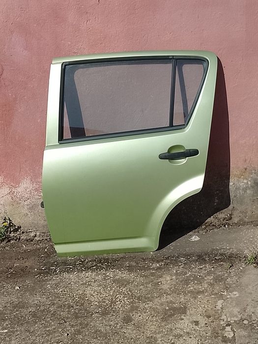Porta Portas Daihatsu Sirion M3 Ano 2006 Frente e Trás Cor Verde (PORTAS NUAS)