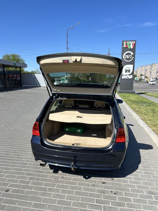 Продам BMW 3 Series , E 91
