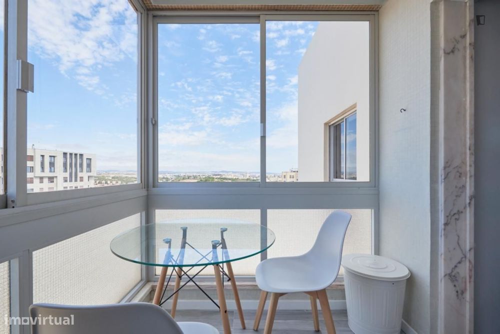 Quarto - localizado em Olaias Lisbon