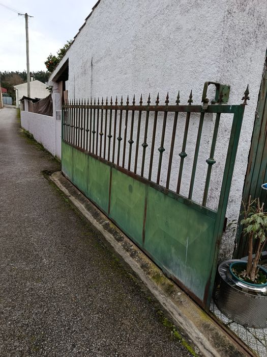 Portão de ferro de correr