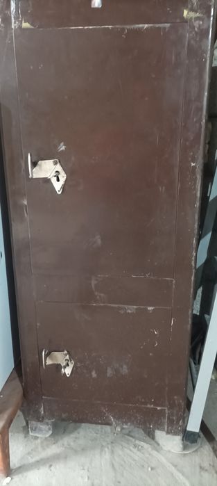 Продам сейф канцелярський
