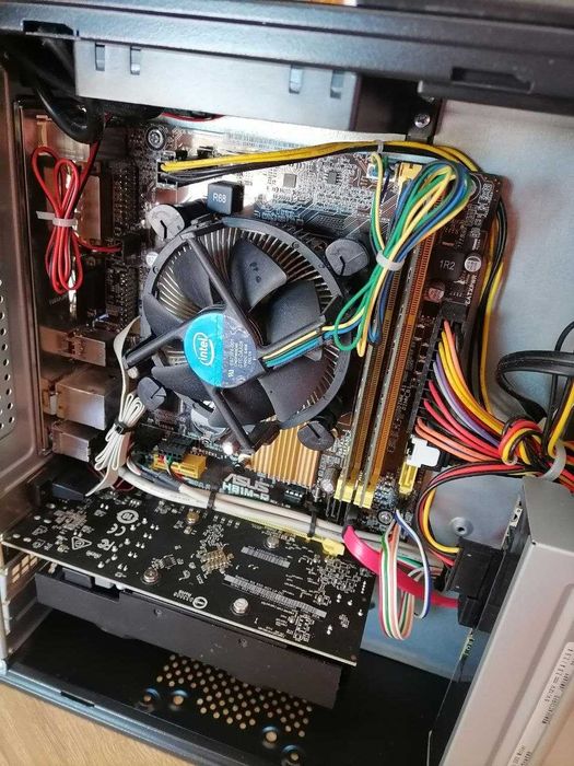 Desktop Design/Gaming p/ Peças (i5 + GTX 1050 Ti + 8GB RAM)