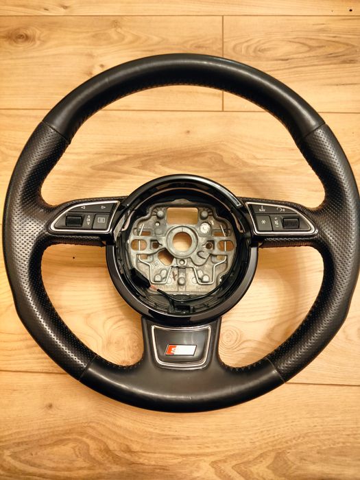 Kierownica audi A6 C7 S-line multifunkcja, skóra, pikowana