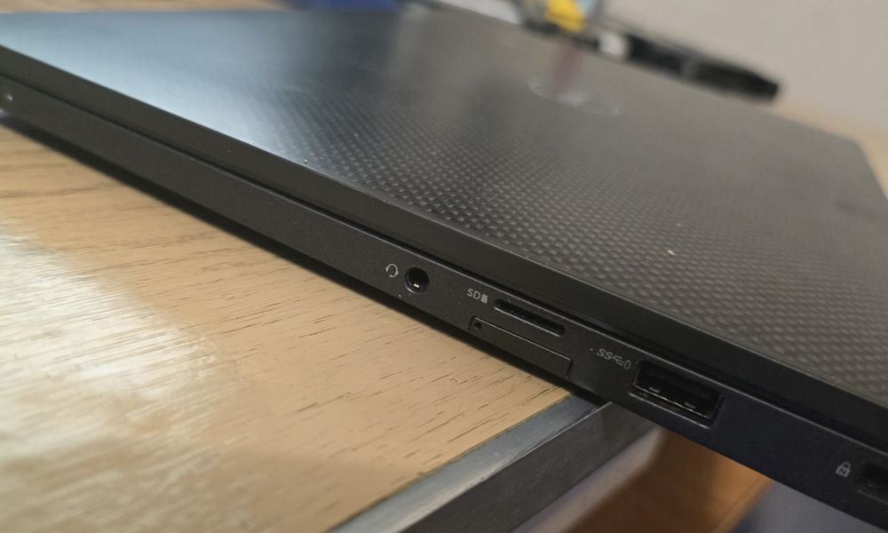 Dell Latitude 7300 13,3” FHD i7-8665u 16/256Gb ноутбук