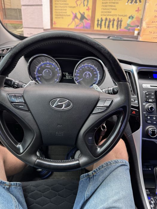 Hyundai Sonata YF
