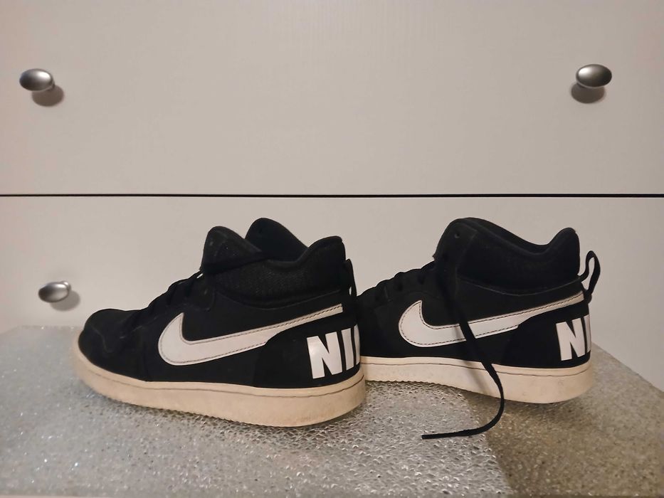 Buty NIKE COURT rozmiar 38