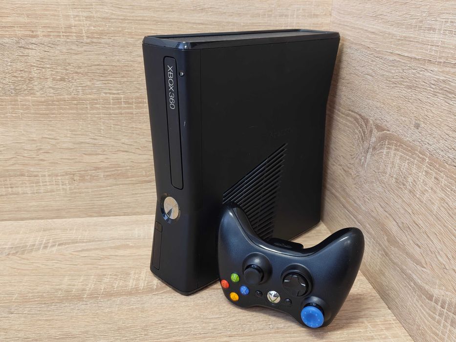Konsola Microsoft Xbox 360 Slim 250GB czarna