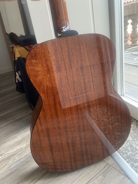 Vendo Guitarra GUILD OM-120