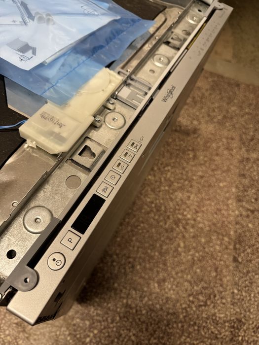 Sprzedam zmywarkę 60 Whirlpool WIC 3C33 PFE nową