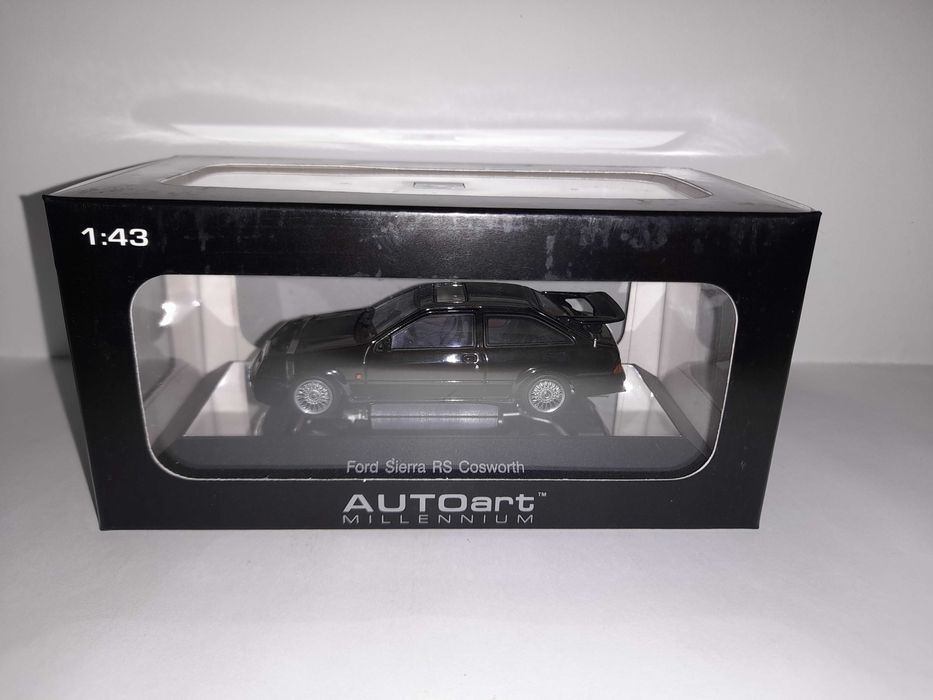 Ford Sierra Cosworth AutoArt 1:43