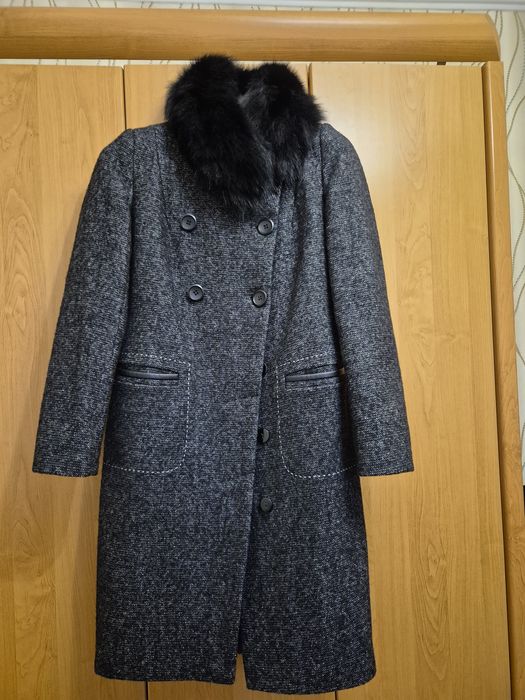 Продам зимнее пальто  размер S,пиджак MNG  100грн