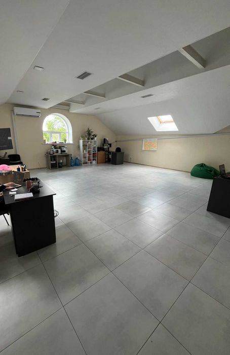 Центр міста. Оренда офісу. Новий ремонт.