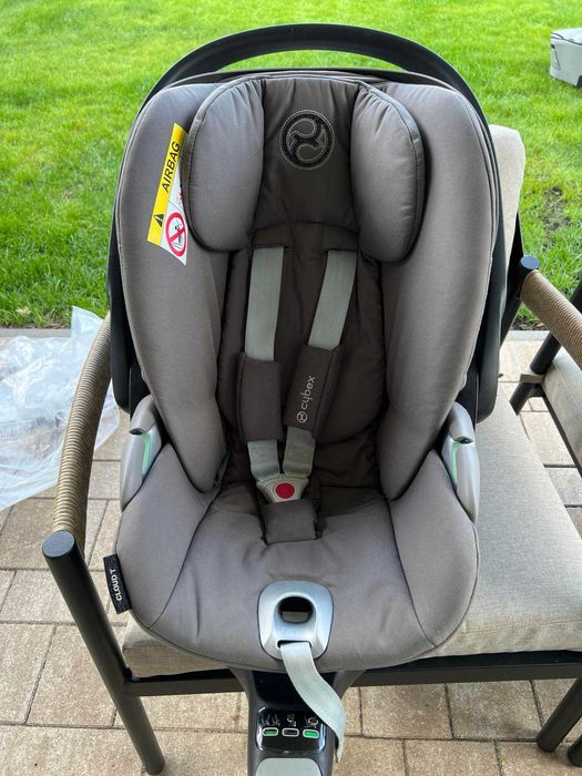 cybex cloud t i-size z bazą