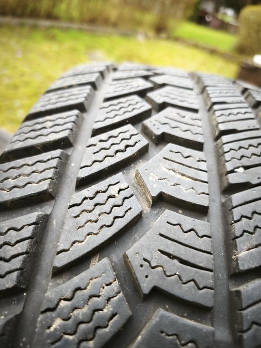 Opony zimowe+felgi stalowe 15"