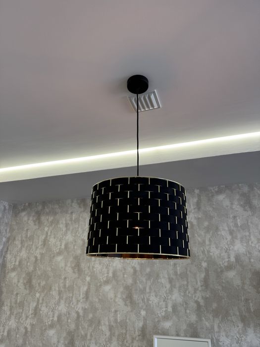 Candeeiro de teto super elegante