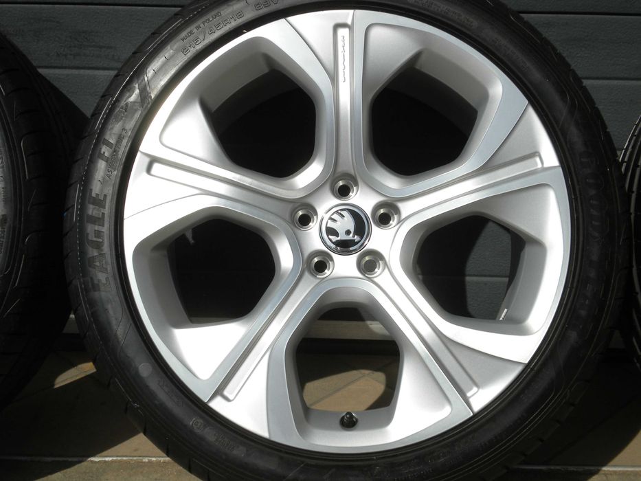 ! Koła letnie aluminiowe 18 5x100 Skoda Kamiq