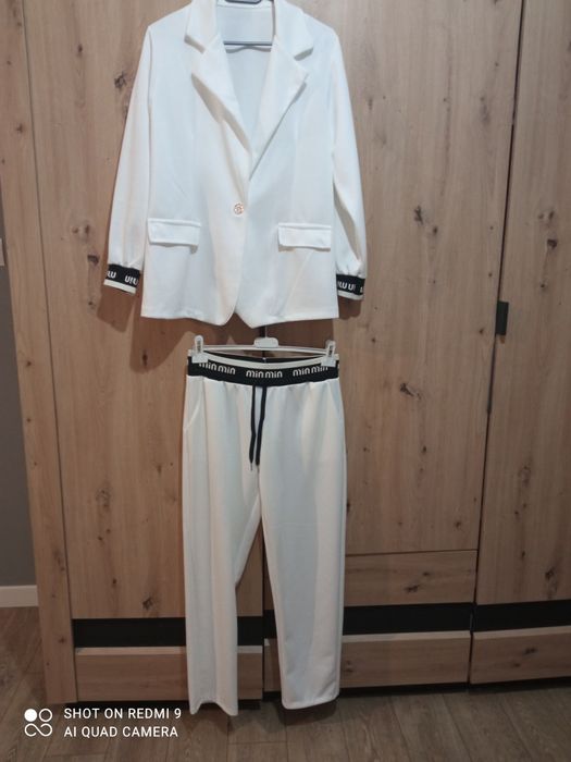 Spodnie i marynarka damska , garnitur damski