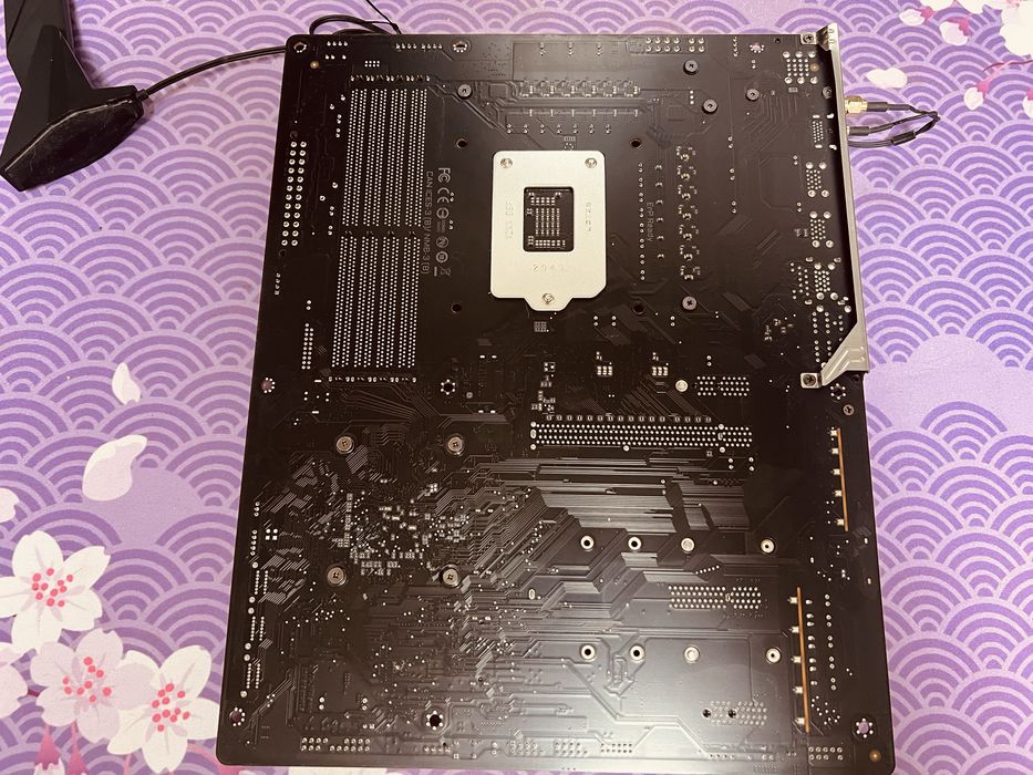 Материнская плата  Gigabyte Z490 AORUS Elite