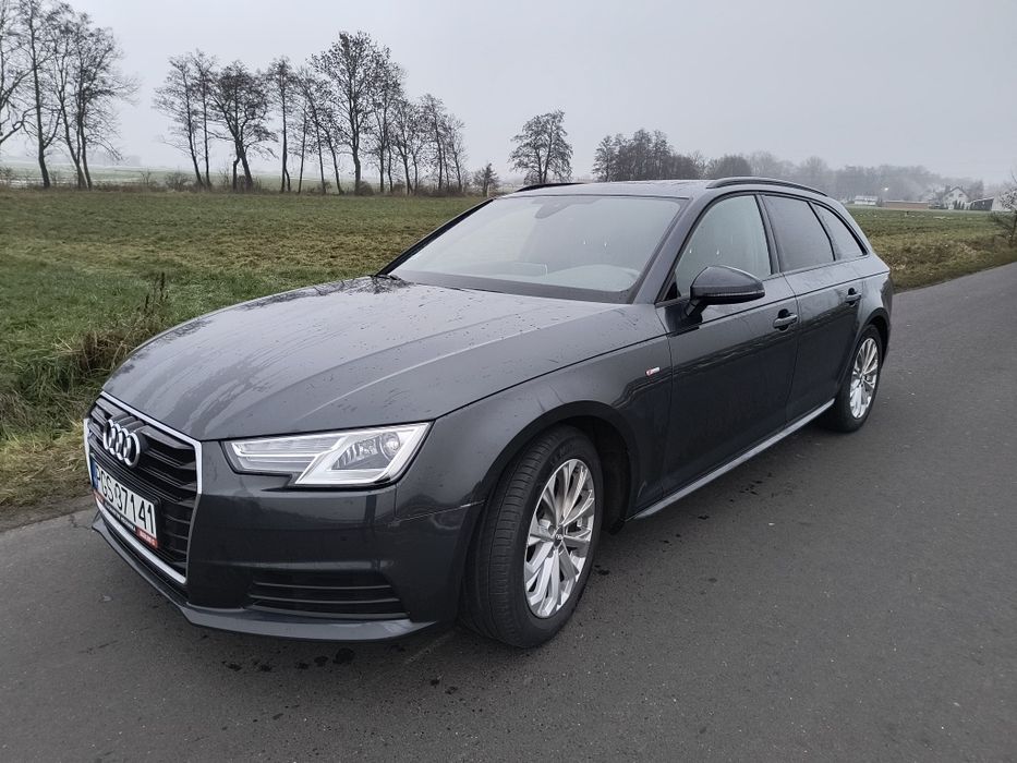 Sprzedam Audi A4 Kombi Mały przebieg, garażowany, zestaw opon zimowych