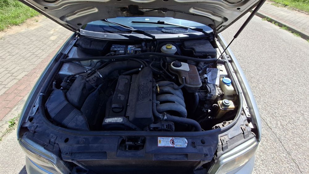 Audi A4 benzyna stan dobry