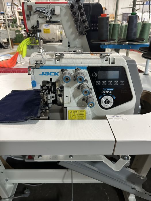 Overlock Jack C7-4 URUS Automat Nowy  jak Juki