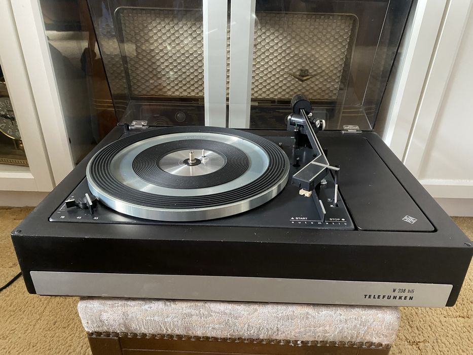Telefunken W238 hifi gramofon zmieniarka