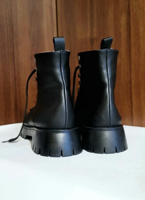 Продам ботинки lc waikiki демисезонные